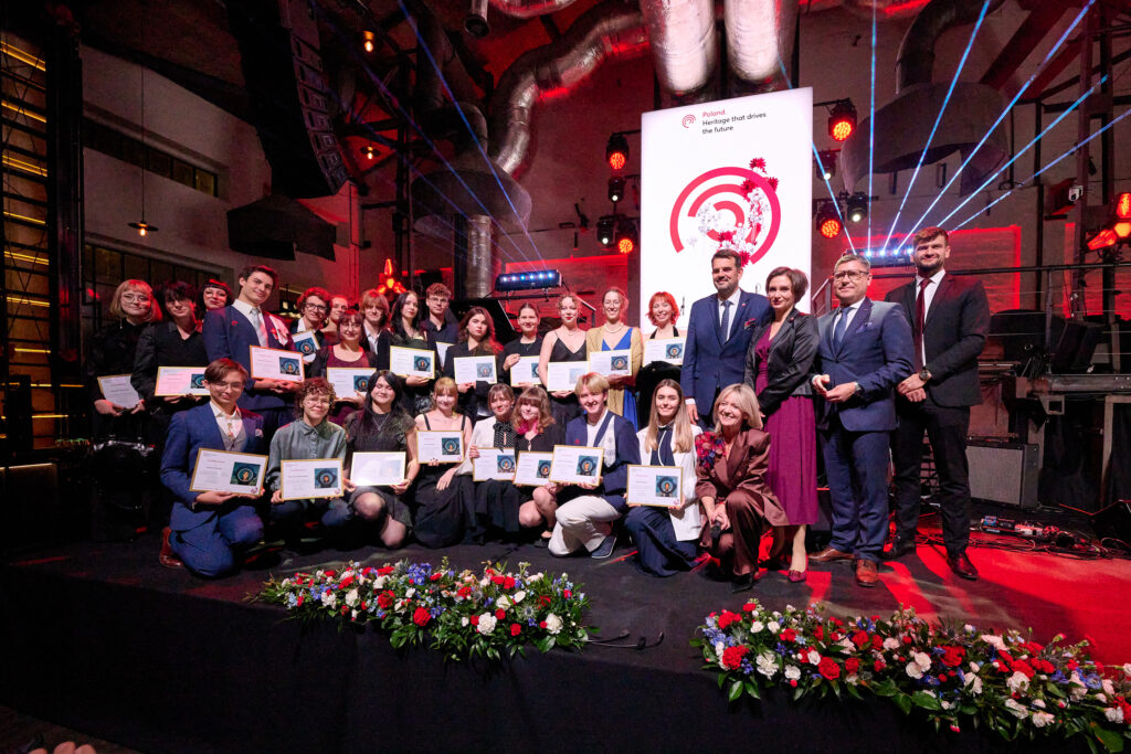 Podsumowanie udziału Polski w Expo 2025. Konferencja prasowa i uroczysta gala w Warszawie